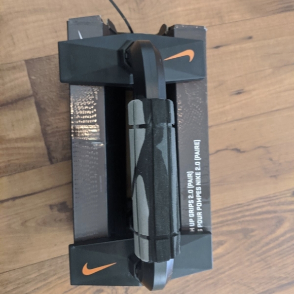 Nike Other - Nike Just Do It Logo Push Up Grips 2.0